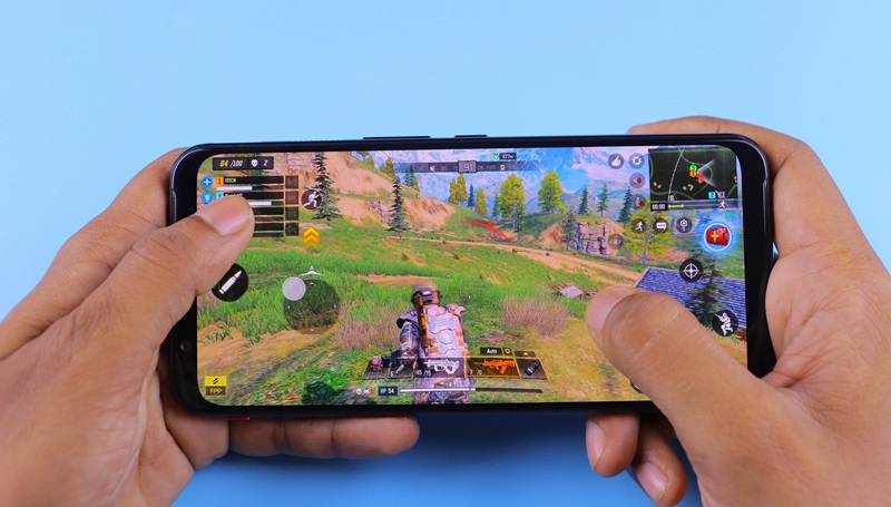 Online mobile games